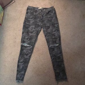 Black and gray camo skinny jeans